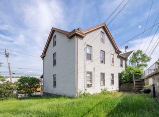 338 Saratoga St, Cohoes, NY 12047
