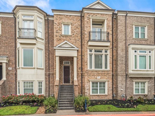 4607 Regent Manor Dr