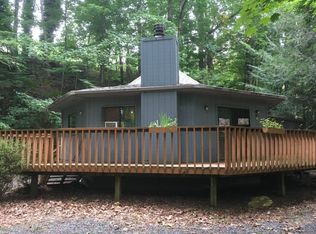 38 Yarbrough Dr, Maggie Valley, NC 28751