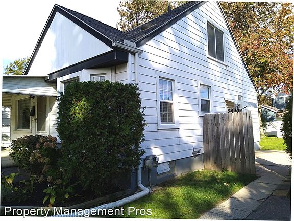 3rd image of 317 S Dorchester Ave