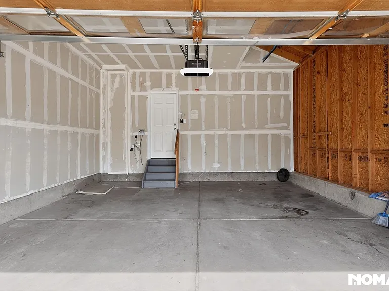 11055 Chesmore St — Photo 27