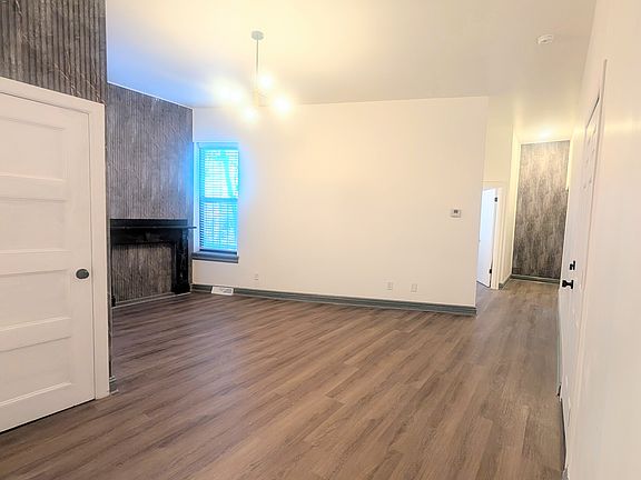 3rd image of 1225 W North Ave APT 102
