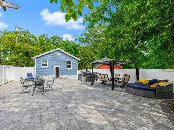 28 Weiner St, Staten Island, NY 10309