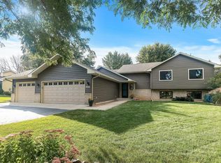 598 Todd Ave, Eagan, MN 55123