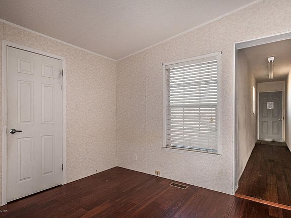 5th image of 7815 Sanford St