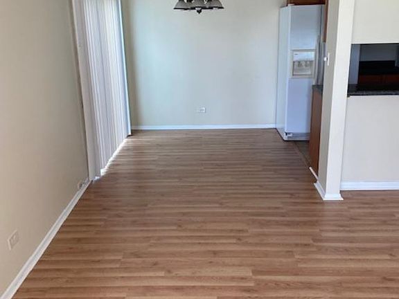 3rd image of 1582 Cornell Pl