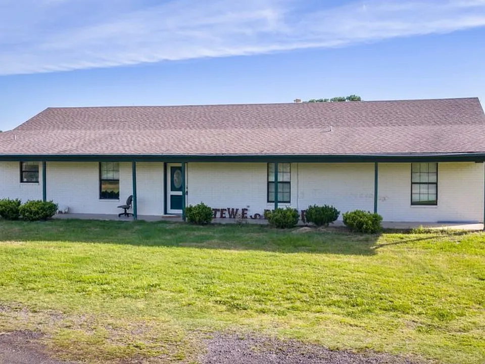 820 County Road 1655