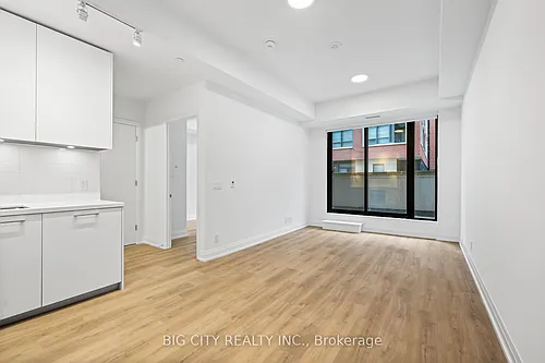 36 Brentcliffe Rd #201 Photo 1