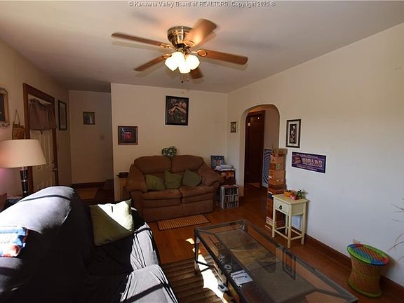 4th image of 1120 Park Dr