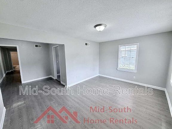 4th image of 83 Eastview Dr