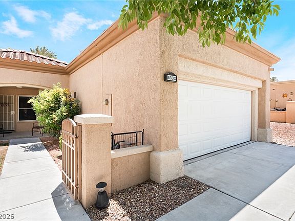 4th image of 9333 Fresh Spring Dr