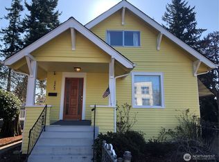 2203 NE 10th St, Renton, WA 98056