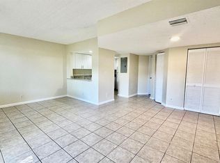 1487 NW 94th Way, Coral Springs, FL 33071