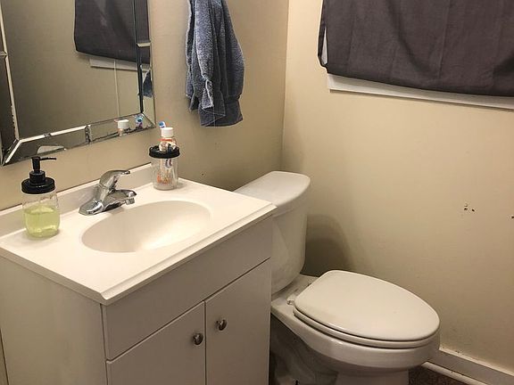 3rd image of 709 Tech Dr