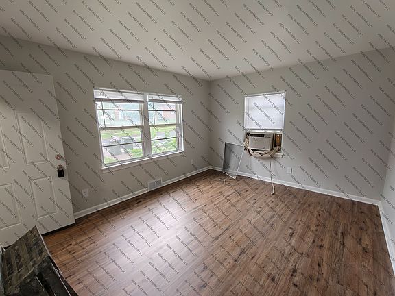 2nd image of 417 W 14th St APT 1