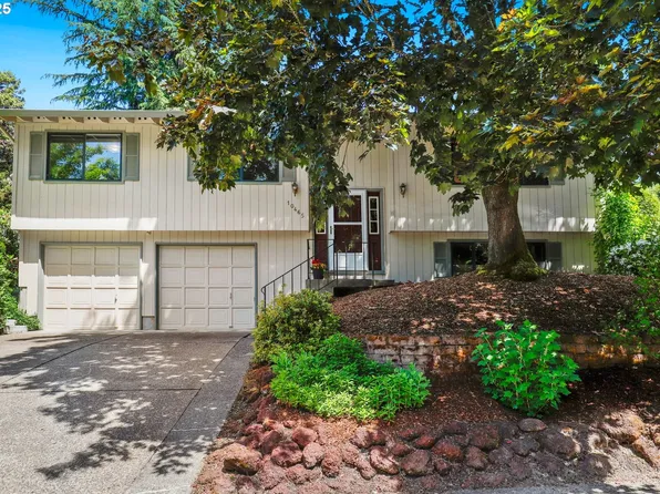 10465 SW Paulina Dr, Tualatin, OR 97062