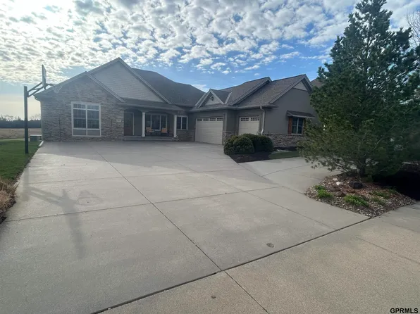 203 N Lakeview Way, Ashland, NE 68003