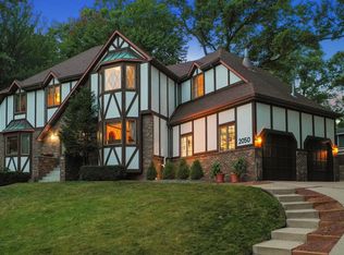 2050 Wintergreen Ct, Green Bay, WI 54304