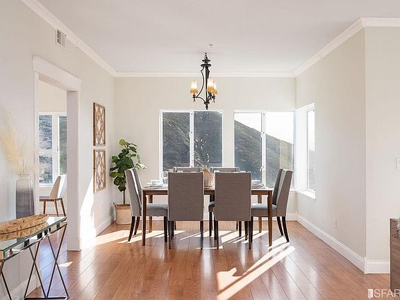 4th image of 775 Mountain View Dr APT 3