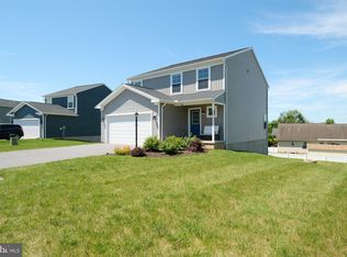 96 Gwenedd Ln, Pleasant Gap, PA 16823