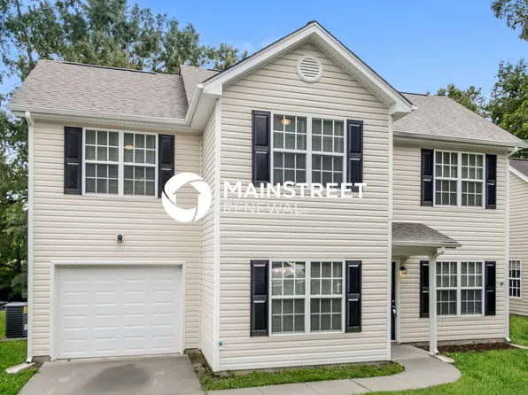 3921 Springbrook Dr, Greensboro, NC 27407