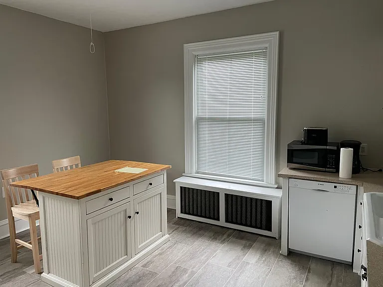 20 Shady Lea Rd #2W — Photo 2