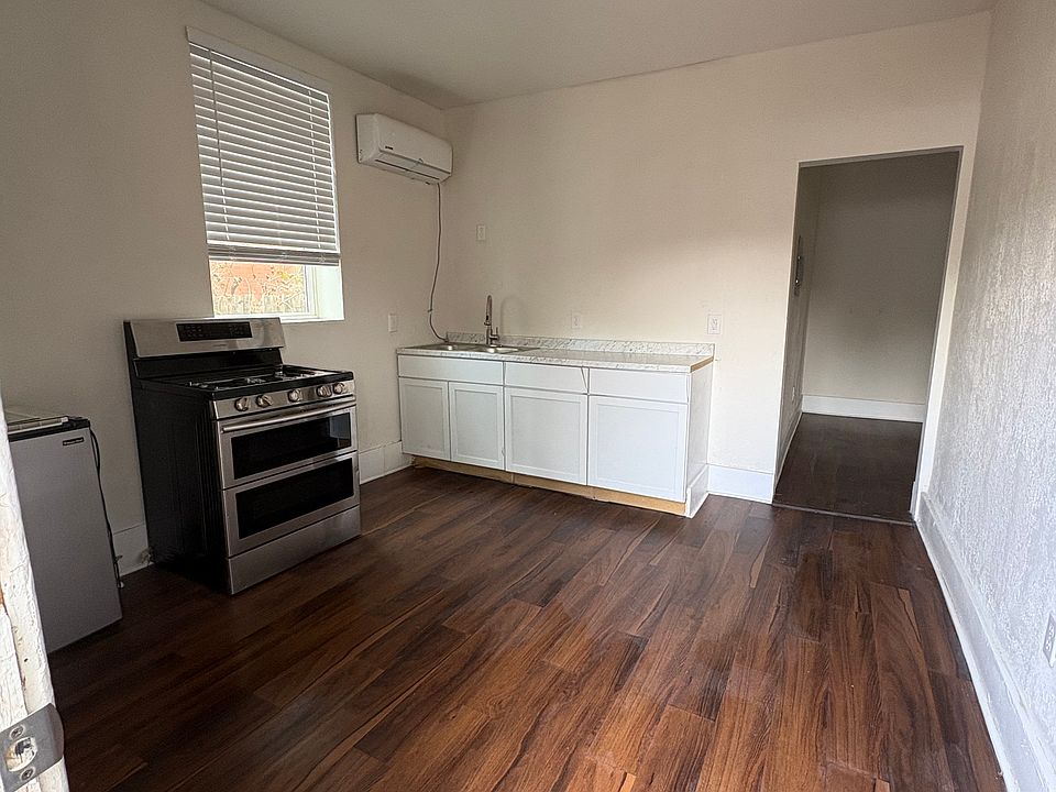 1st image of 1107 Arizona Ave #C