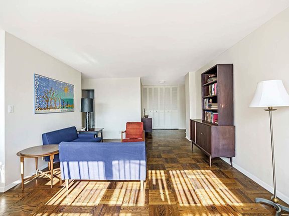 5th image of 205 3rd Ave APT 15C