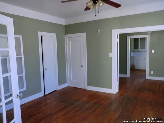 3rd image of 1923 W Kings Hwy APT 3
