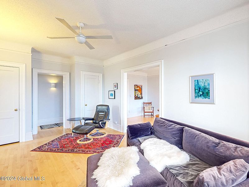 5th image of 352 State Street #5C