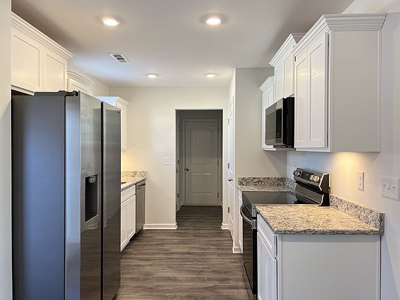5th image of 107 Millet St