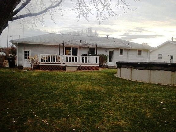 3rd image of 2232 Lawnel Ave