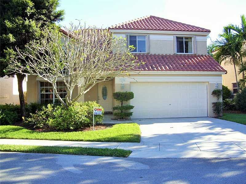 1st image of 9244 Greenbrier Ct