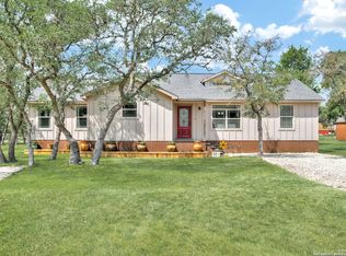 460 Private Road 1512, Bandera, TX 78003