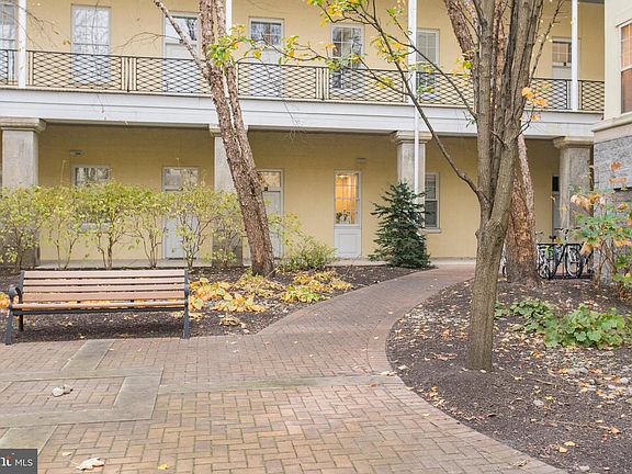 5th image of 1 Academy Cir Unit 105