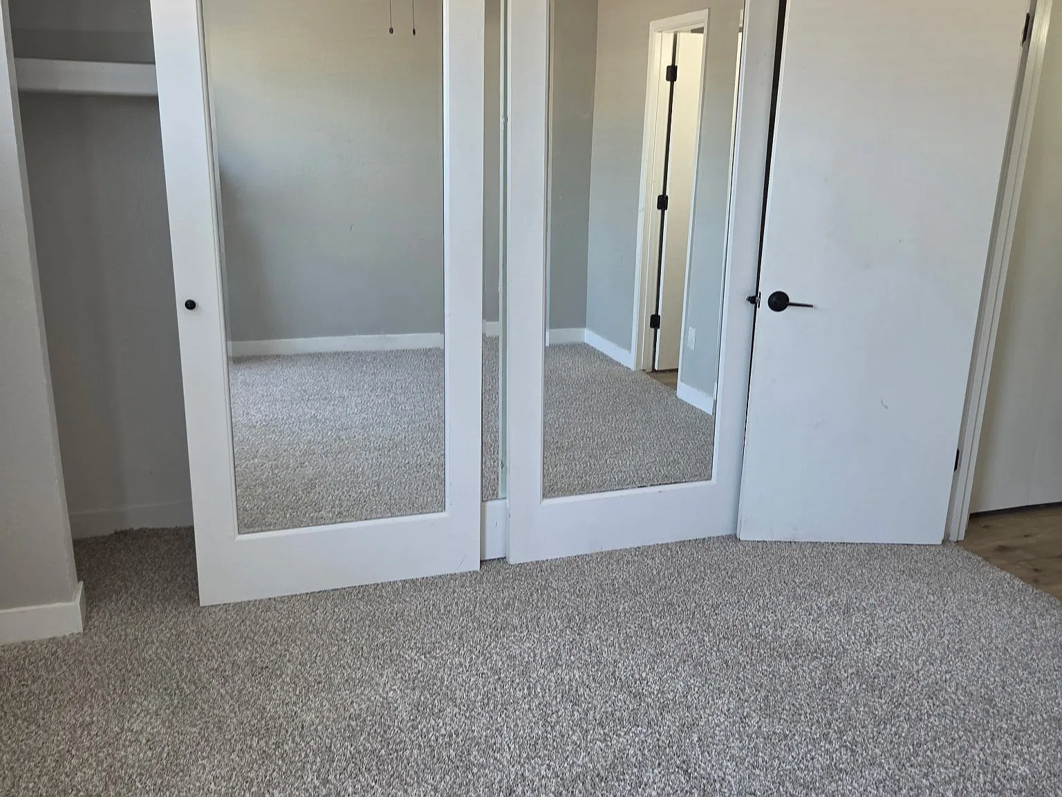 2 bed, 865 sqft, $1,650 — Photo 3