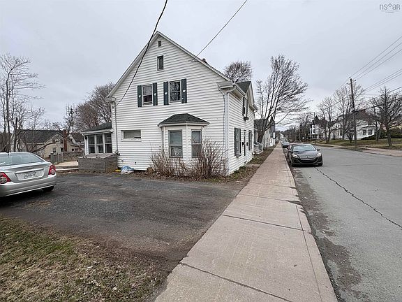 4th image of 235 Temperance St