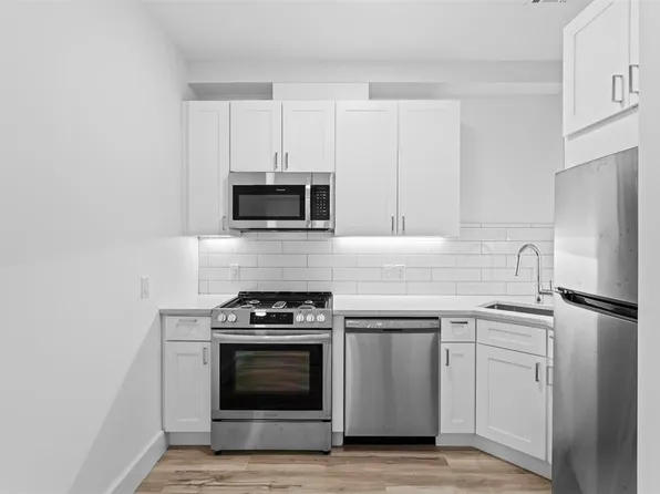 2505 Central Avenue image 4 of 11