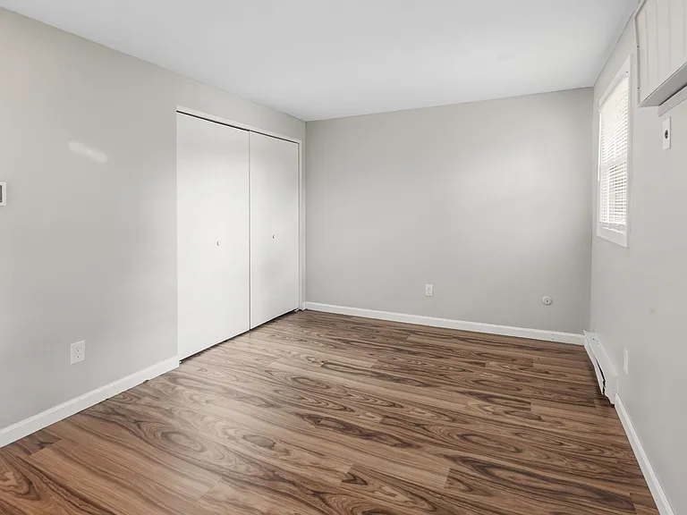 418 Main Street — Photo 11