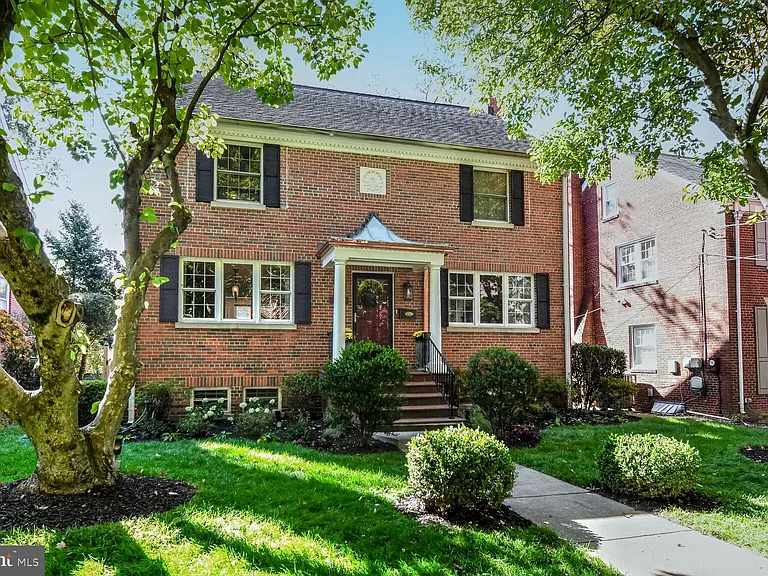 8112 Eastern Ave NW — Photo 37