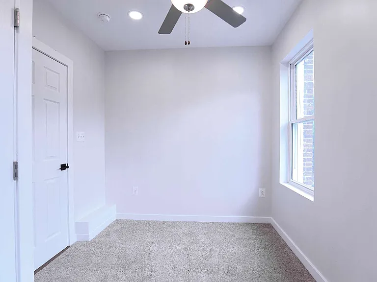 2039 Rosedale St NE — Photo 10