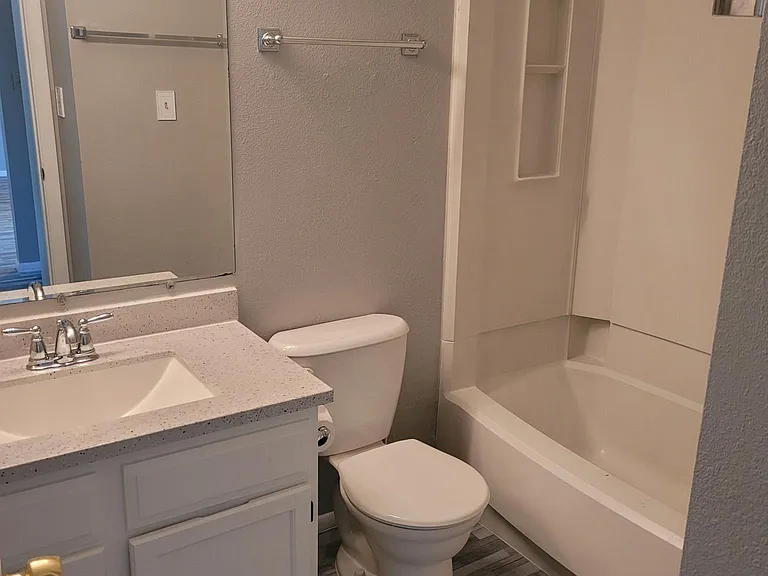 2401 N West St #207 — Photo 7