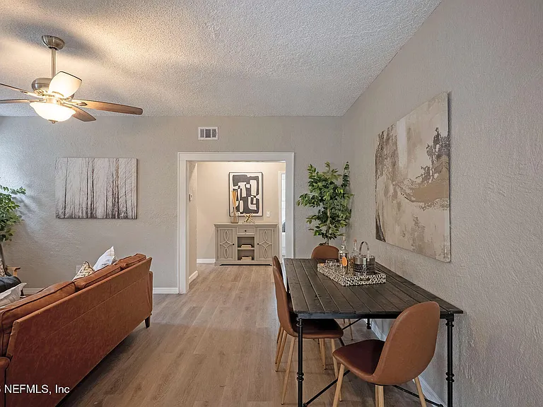 325 Alder St — Photo 17