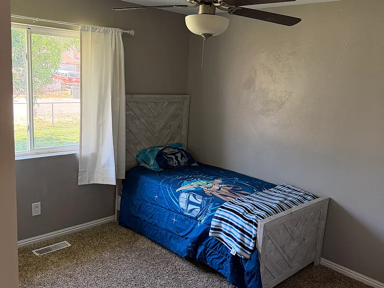 4318 Golden Leaf Cir — Photo 20