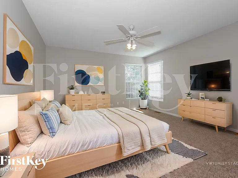 609 Rosehill Dr — Photo 13