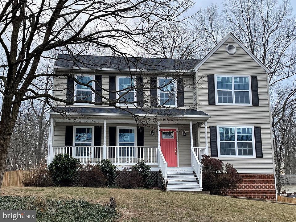 1st image of 11809 Camelot Way