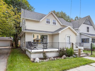 429 S Sheldon St, Charlotte, MI, 48813
