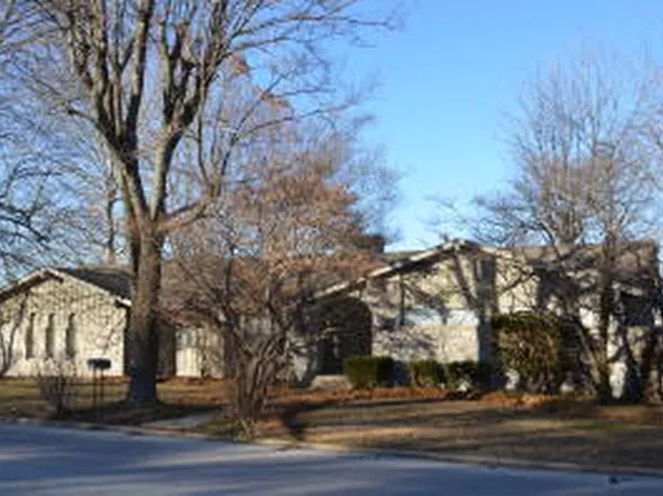 1303 Speer Dr, Harrison, AR 72601