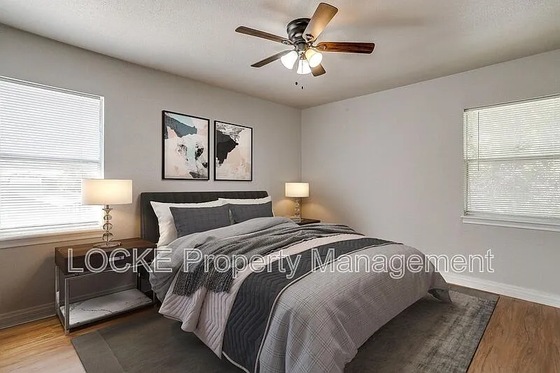 2 bed, 1.0 bath, 900 sqft, $995 — Photo 4