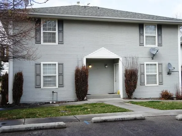 875 N 3rd East St #9D, Mountain Home, ID 83647